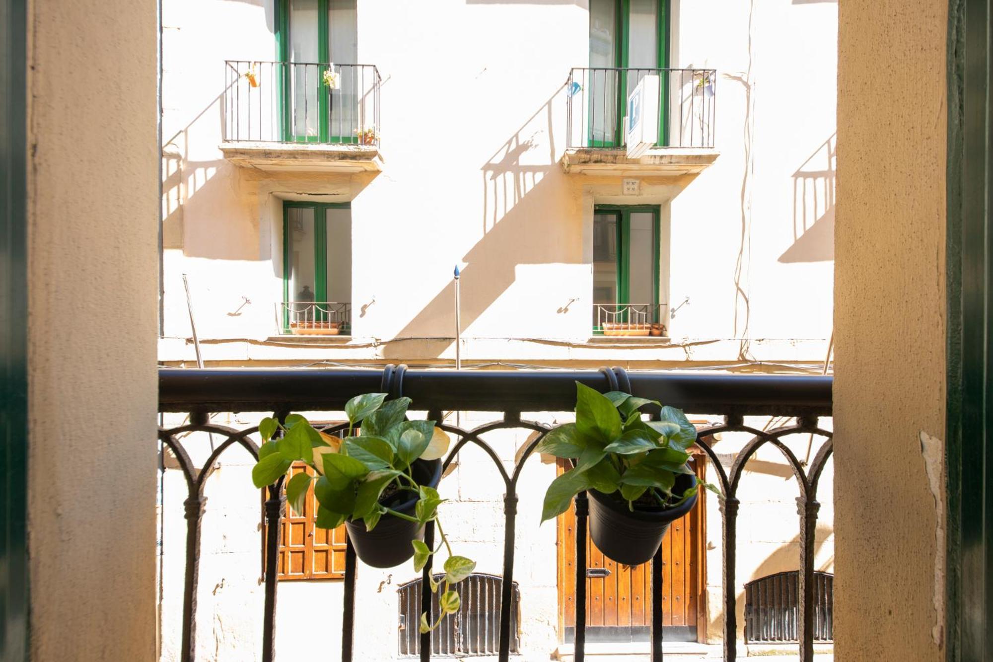 Old Town Homestay San Sebastian Exterior photo